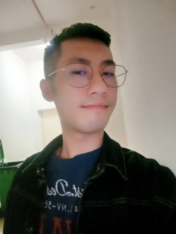 赫兹的第一张照片--柳州中老年相亲网