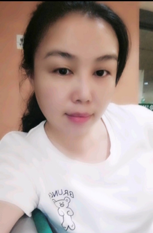 淡淡的云的第一张照片--柳州中老年相亲网